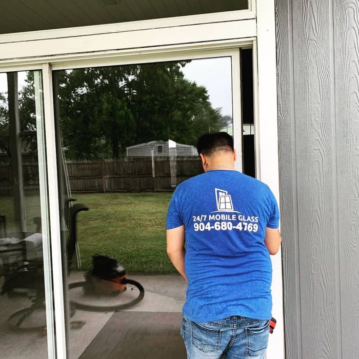 Patio door glass replaced (after)